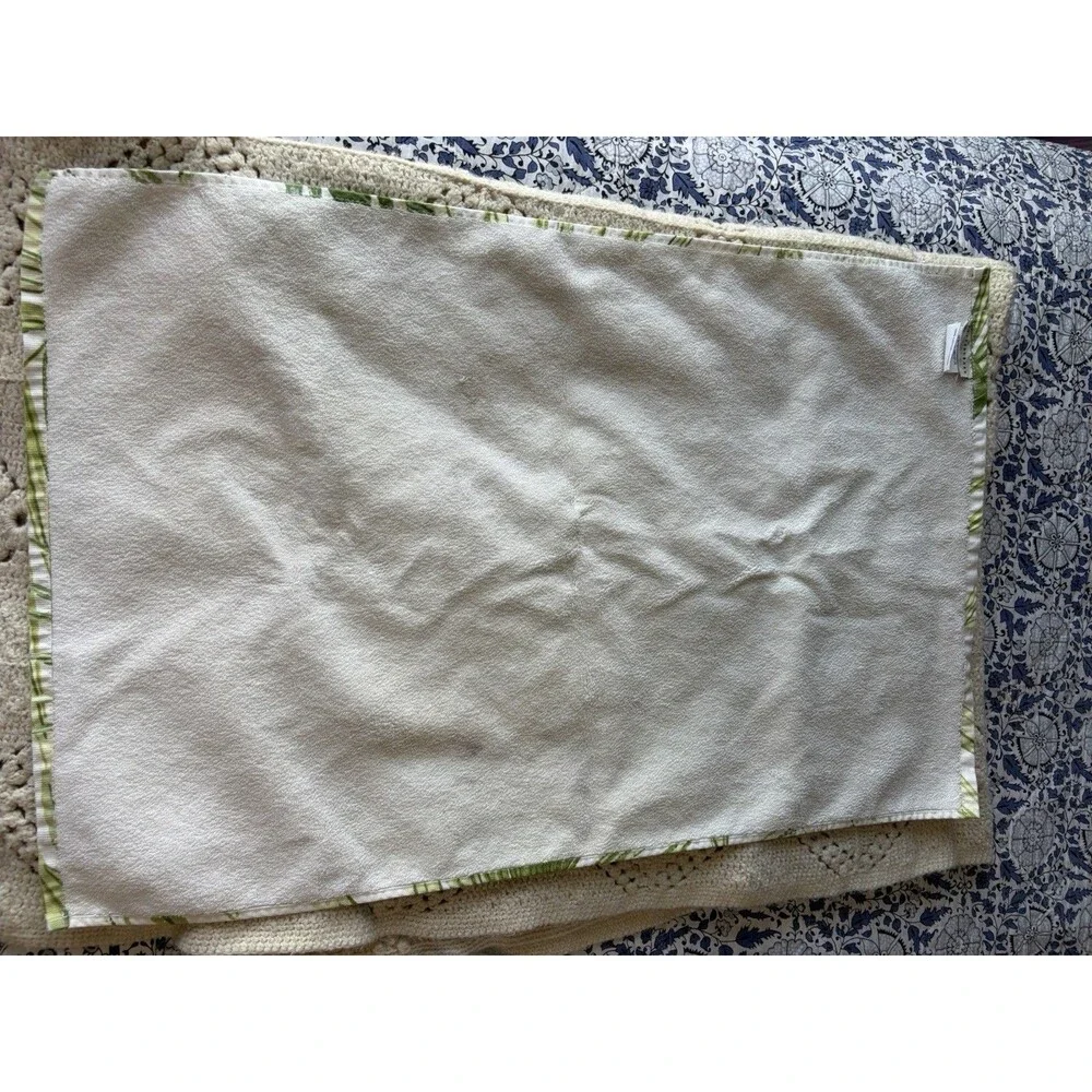 Pottery Barn Tropical Palm Leaf Textured Cotton Hand Towels  17 x 28 in GUC